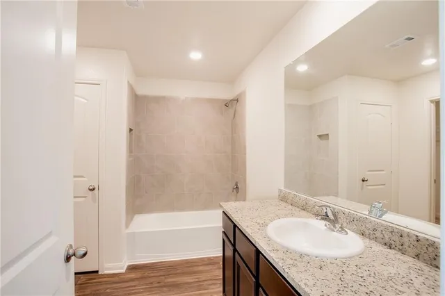 $1,495 | 1012 Riverdale Cove, Jarrell, TX 76537