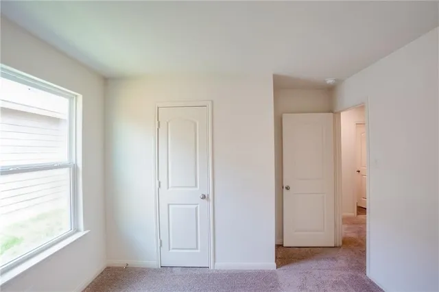 $1,495 | 1012 Riverdale Cove, Jarrell, TX 76537