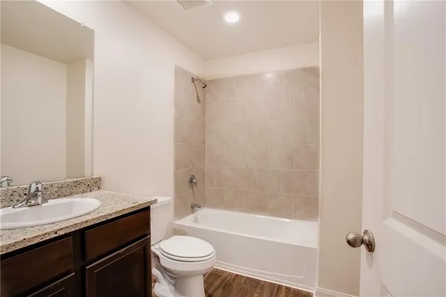 $1,495 | 1012 Riverdale Cove, Jarrell, TX 76537