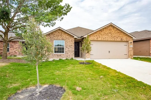 $1,495 | 1012 Riverdale Cove, Jarrell, TX 76537