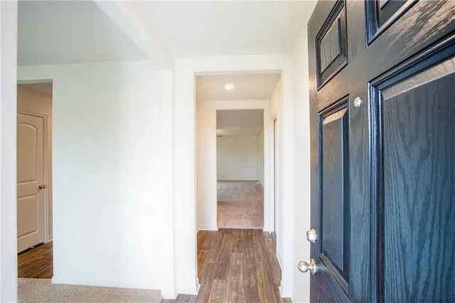 $1,495 | 1012 Riverdale Cove, Jarrell, TX 76537