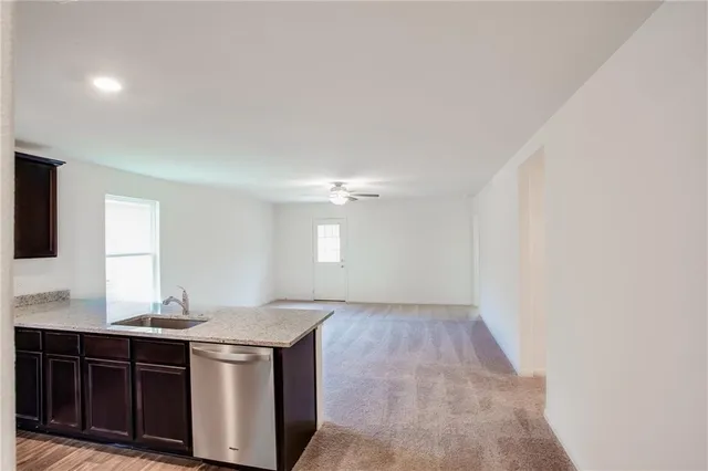 $1,495 | 1012 Riverdale Cove, Jarrell, TX 76537