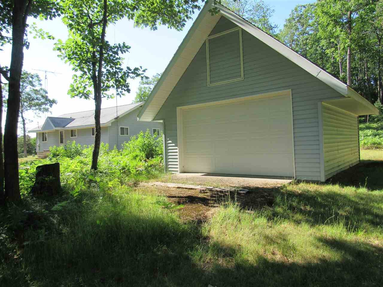 11452 Northeast County Line Road Roscommon, MI 48653 - Photo 2 of 29 Gallery Image 2