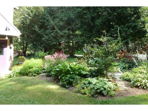242 Pinebrook Road Waitsfield, VT 05673 - Photo 2 of 22