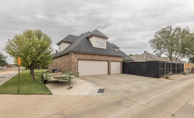 $619,000 | 4009 100th Street, Lubbock, TX 79423