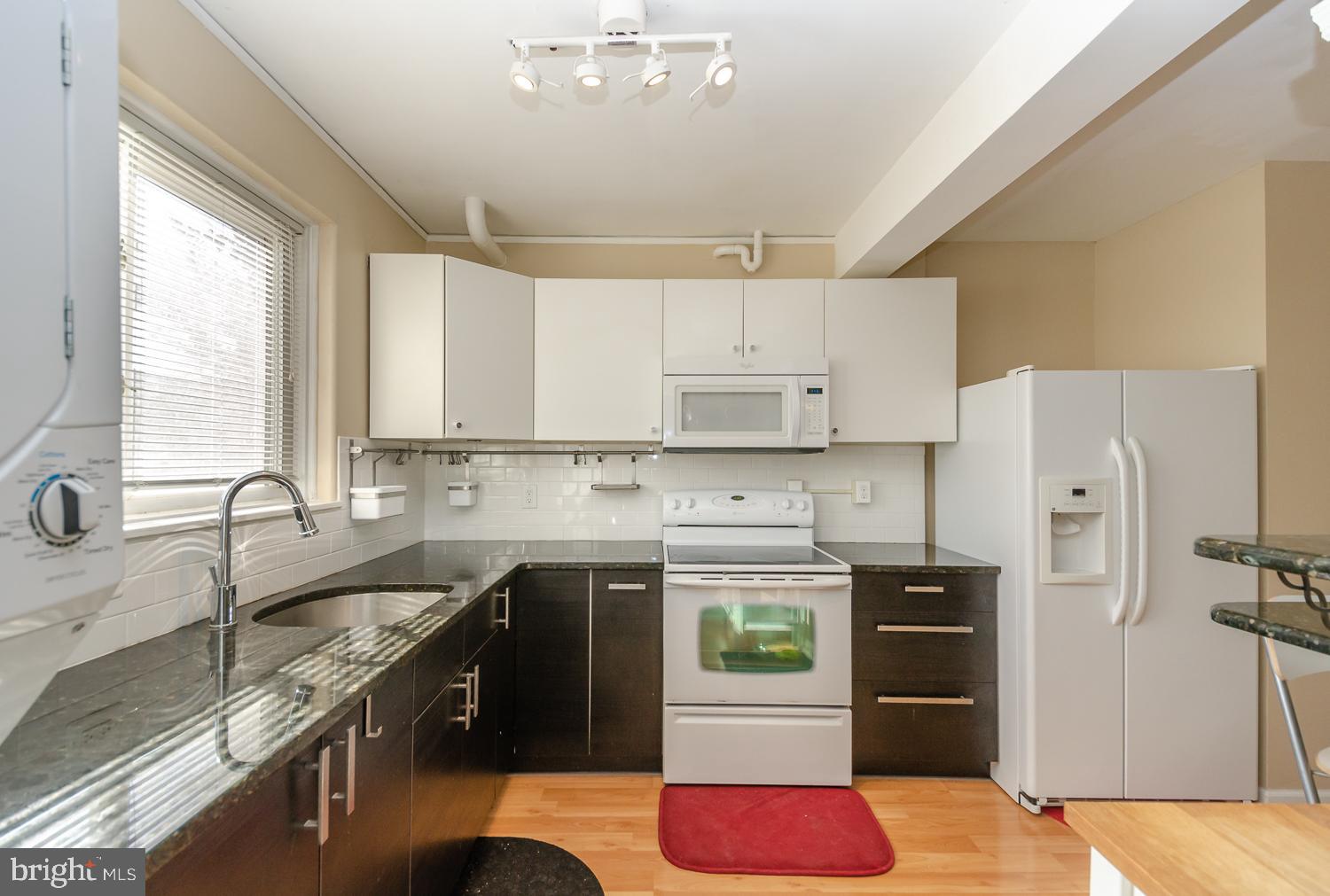 25 Ridge Road, Unit F Greenbelt, MD 20770 - Photo 3 of 22 Kitchen
