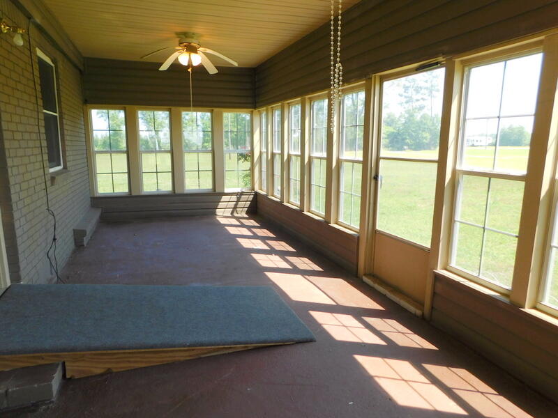 6433 Hall Road Jay, FL 32565 - Photo 4 of 48 DSCN9880