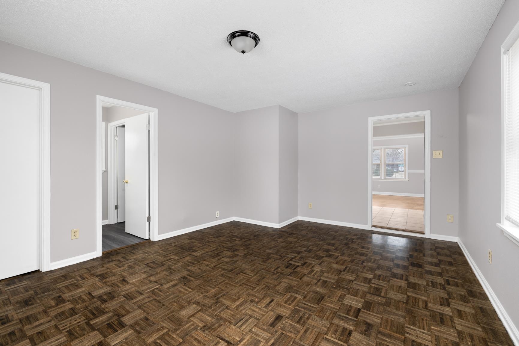 1584 South Perkins Road Memphis, TN 38117 - Photo 8 of 21 Spare room featuring baseboards