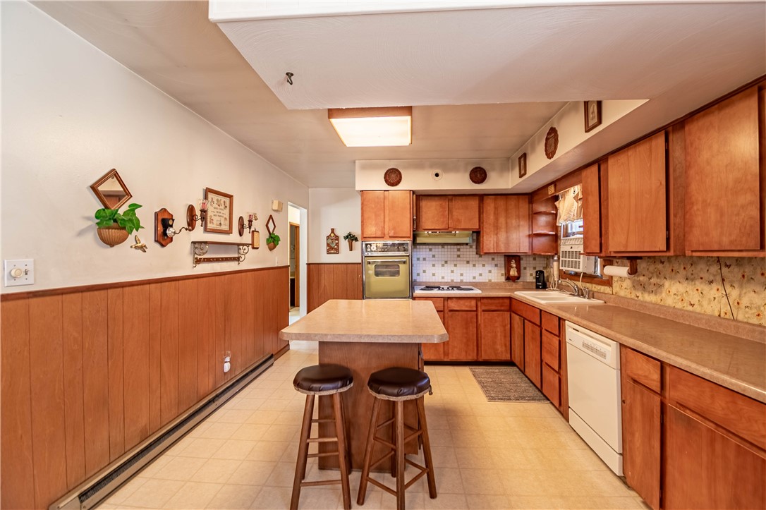 3335 Nevada Road Decatur, IL 62522 - Photo 9 of 46 Kitchen