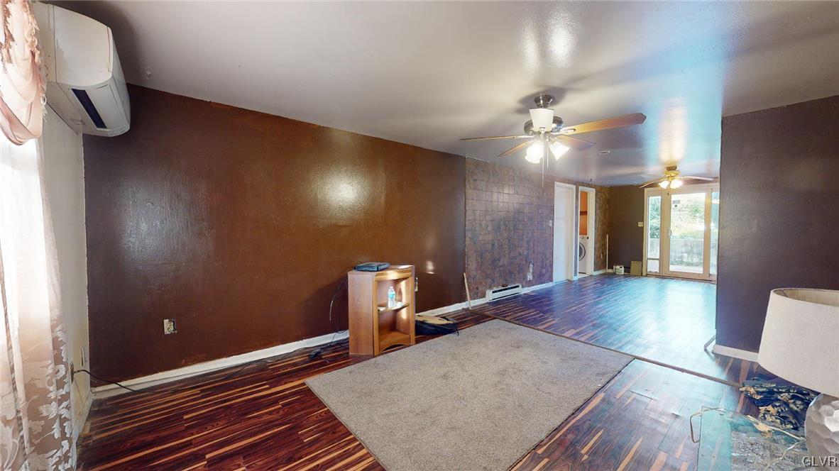 8044 Airport Road Bath, PA 18014 - Photo 12 of 40 Family Room