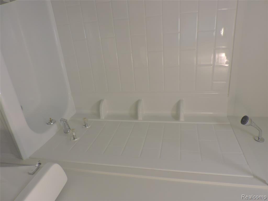 4014 Jacque Street Flint, MI 48532 - Photo 15 of 23