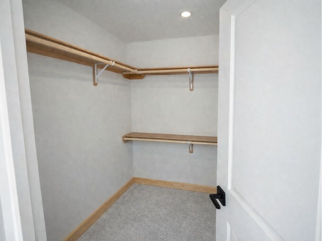 809 South Colbert Street Dayton, TX 77535 - Photo 6 of 8