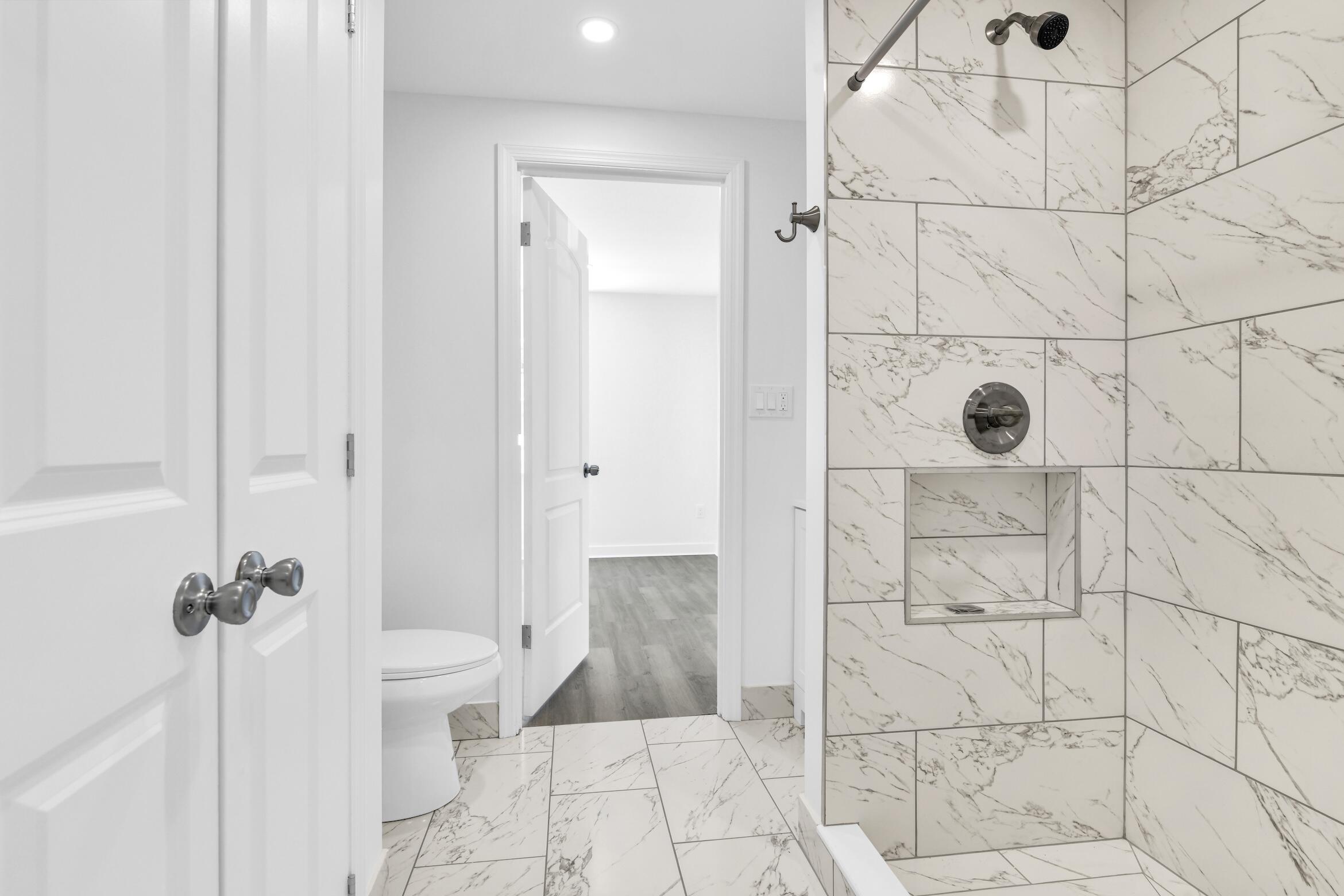 818 North Dixie Highway, Unit 3 Lake Worth Beach, FL 33460 - Photo 8 of 19 818 N Dixie Hwy 3 Lake Worth Beach -8