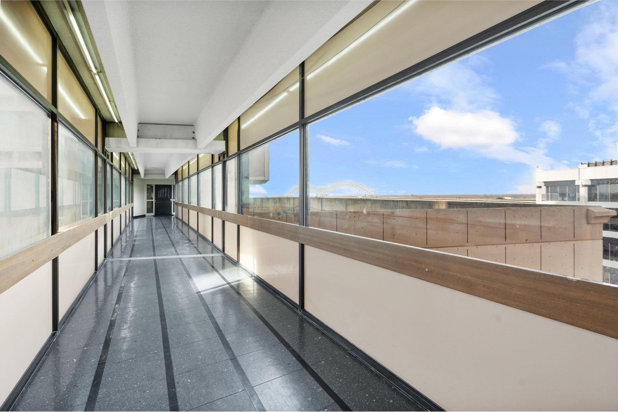 109 North Main Street, Unit 710 Memphis, TN 38103 - Photo 30 of 37 View of corridor