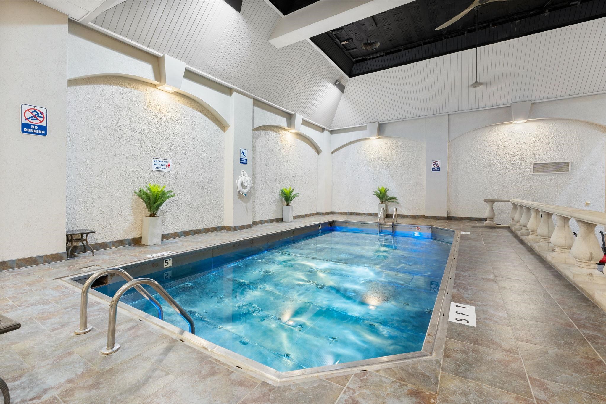 109 North Main Street, Unit 710 Memphis, TN 38103 - Photo 32 of 37 View of indoor community pool