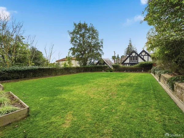 $3,495,000 | 236 King Avenue, Unit C, Piedmont, CA 94610