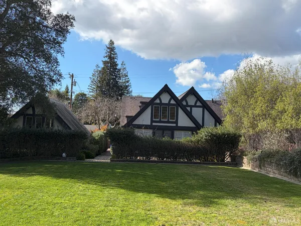 $3,495,000 | 236 King Avenue, Unit C, Piedmont, CA 94610