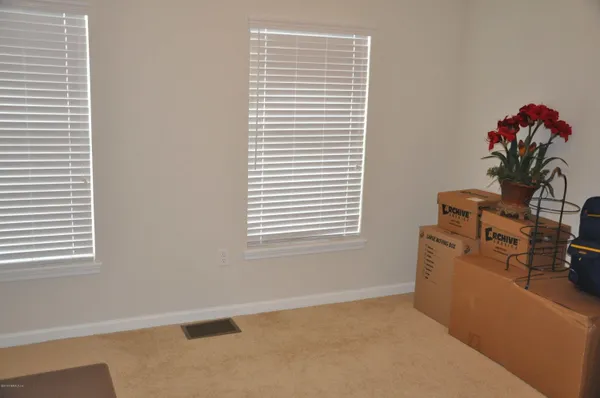 $1,575 | 8080 Summer Cove Court, Jacksonville, FL 32256