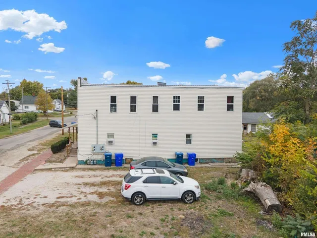 $145,000 | 716 West 3rd Street, Kewanee, IL 61443