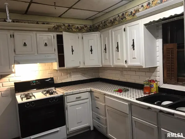 $145,000 | 716 West 3rd Street, Kewanee, IL 61443