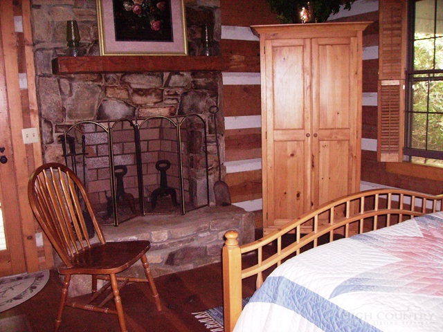 173 Rhodendrom Road Glade Valley, NC 28627 - Photo 4 of 9 Gallery Image 4