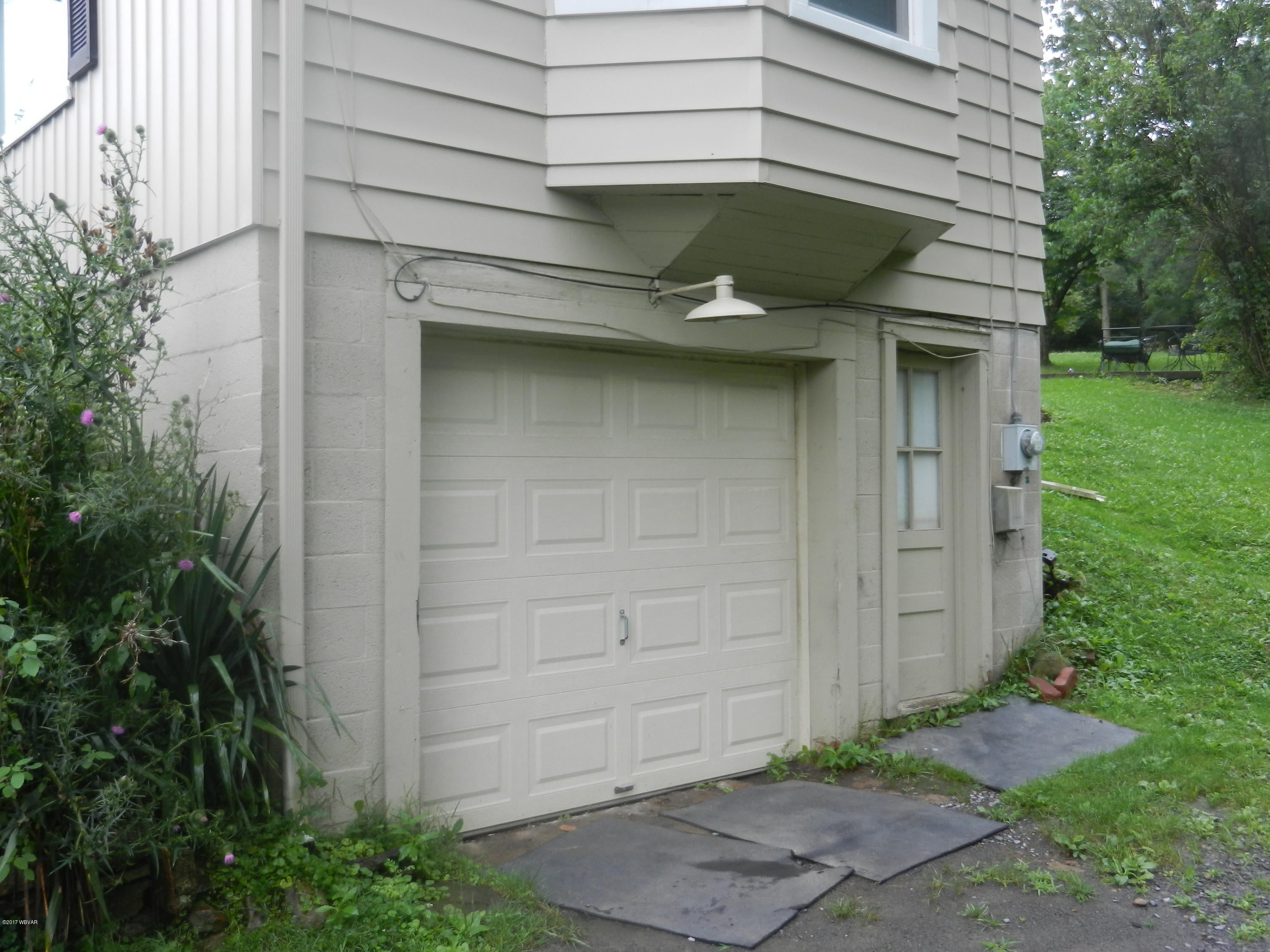 one car garage
