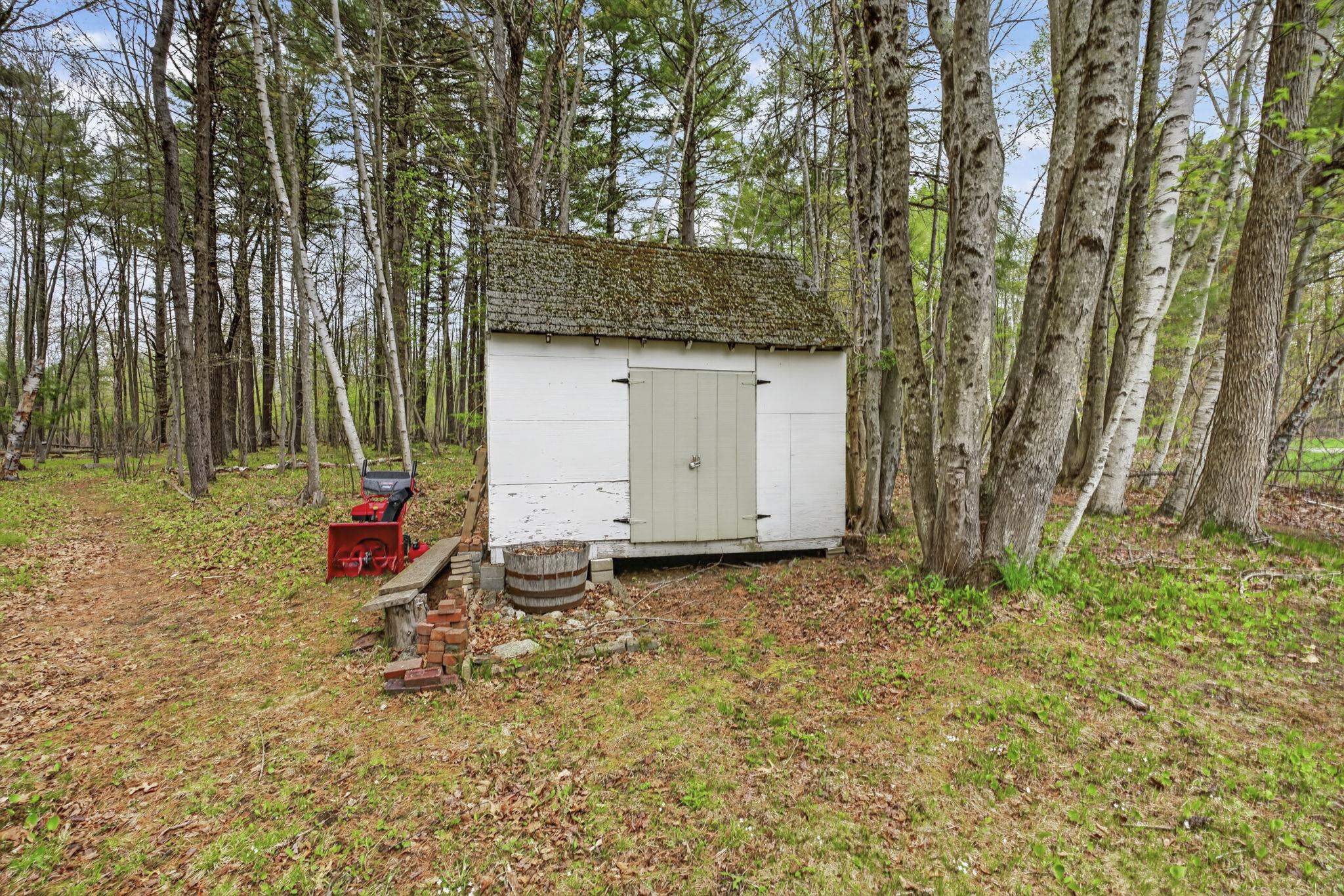 172 Warner Hill Road Derry, NH 03038 - Photo 33 of 39