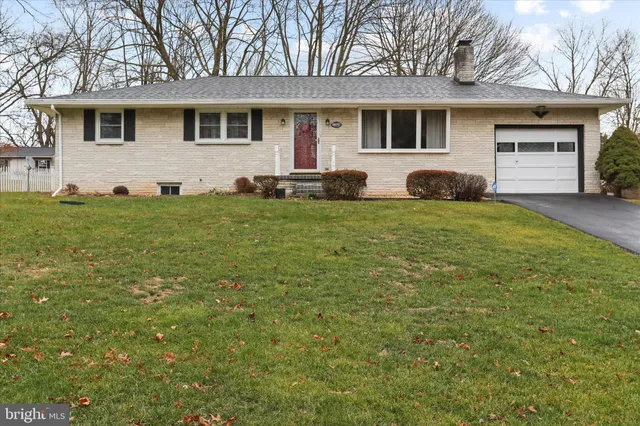 $349,900 | 11905 Dormayne Drive, Hagerstown, MD 21742