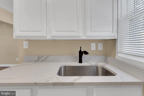 a close view of sink and tap