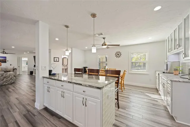 $1,149,000 | 5025 Marsh Field Road, Sarasota, FL 34235