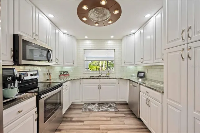 $1,149,000 | 5025 Marsh Field Road, Sarasota, FL 34235