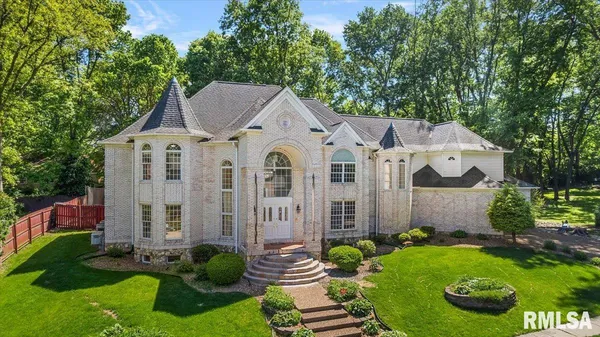 $679,900 | 3016 West Lawrence Avenue, Springfield, IL 62711