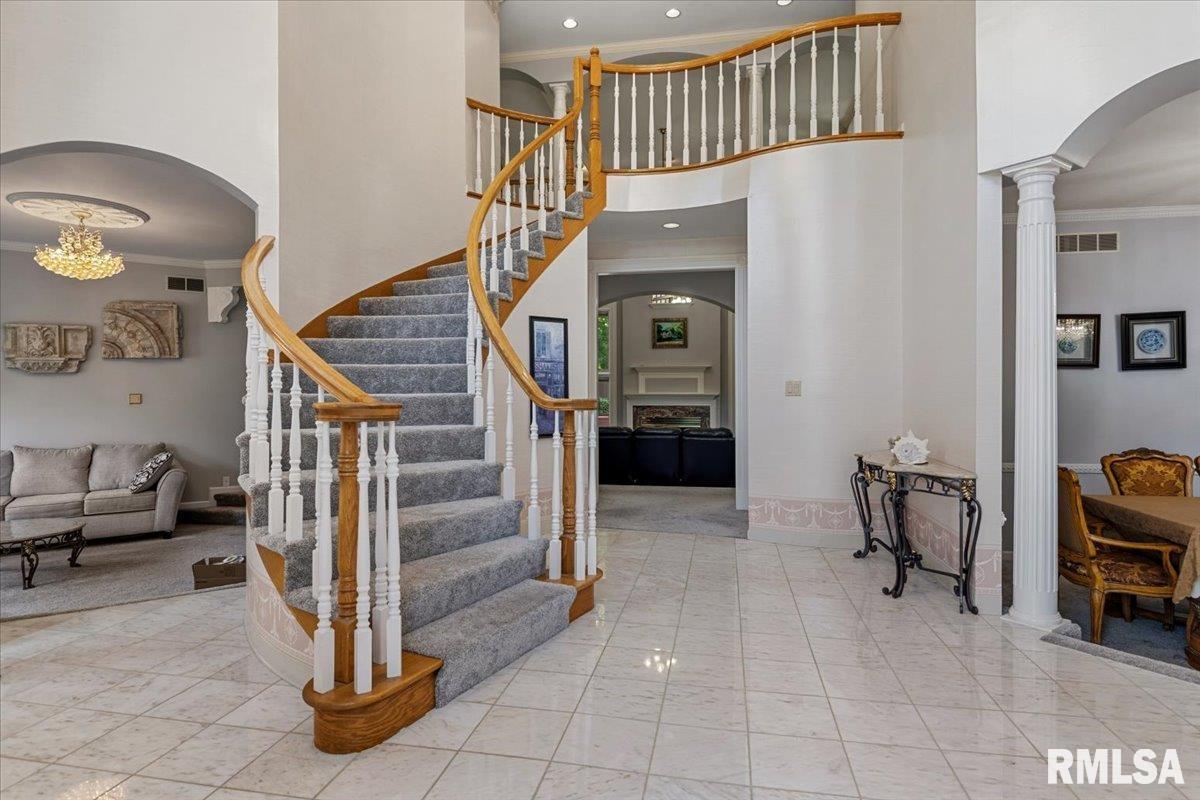 3016 West Lawrence Avenue Springfield, IL 62711 - Photo 3 of 62