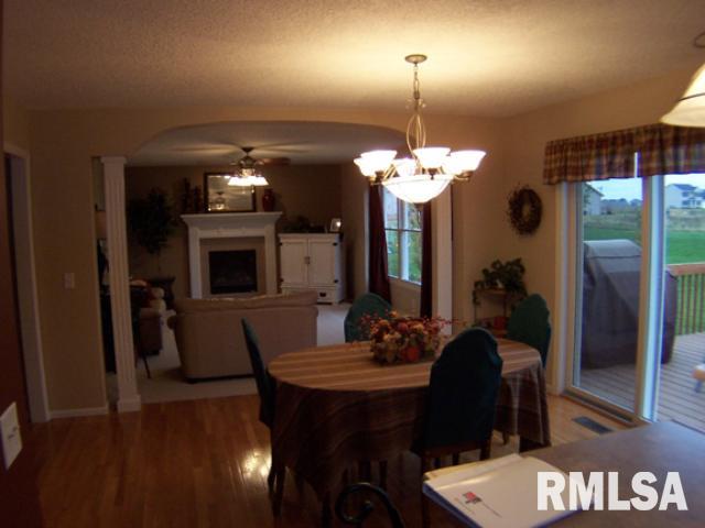 5589 North Ridge Circle Bettendorf, IA 52722 - Photo 7 of 9 Gallery Image 7