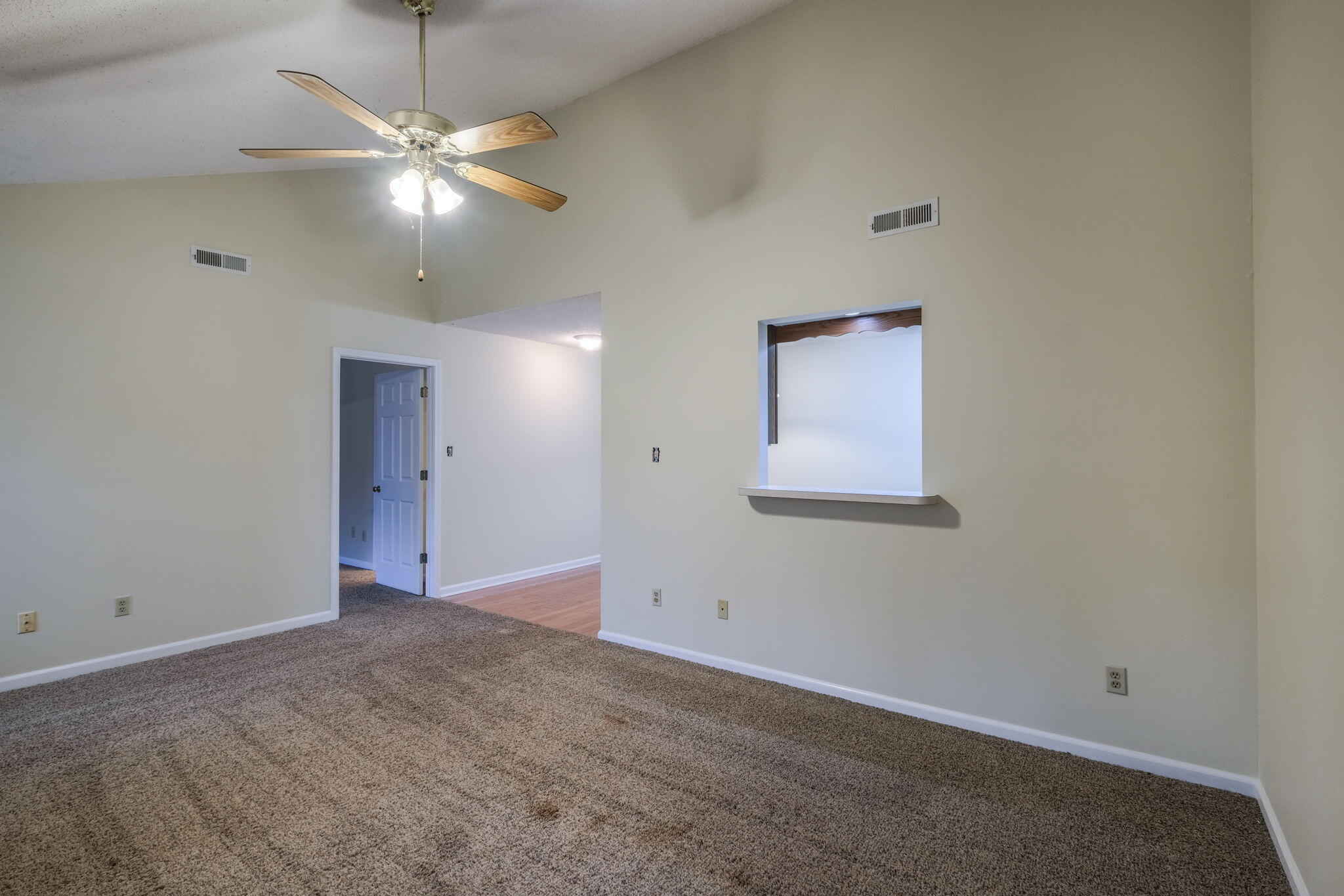 7944 Jenhurst Way Powell, TN 37849 - Photo 8 of 23 web_7944JennhurstWay-6