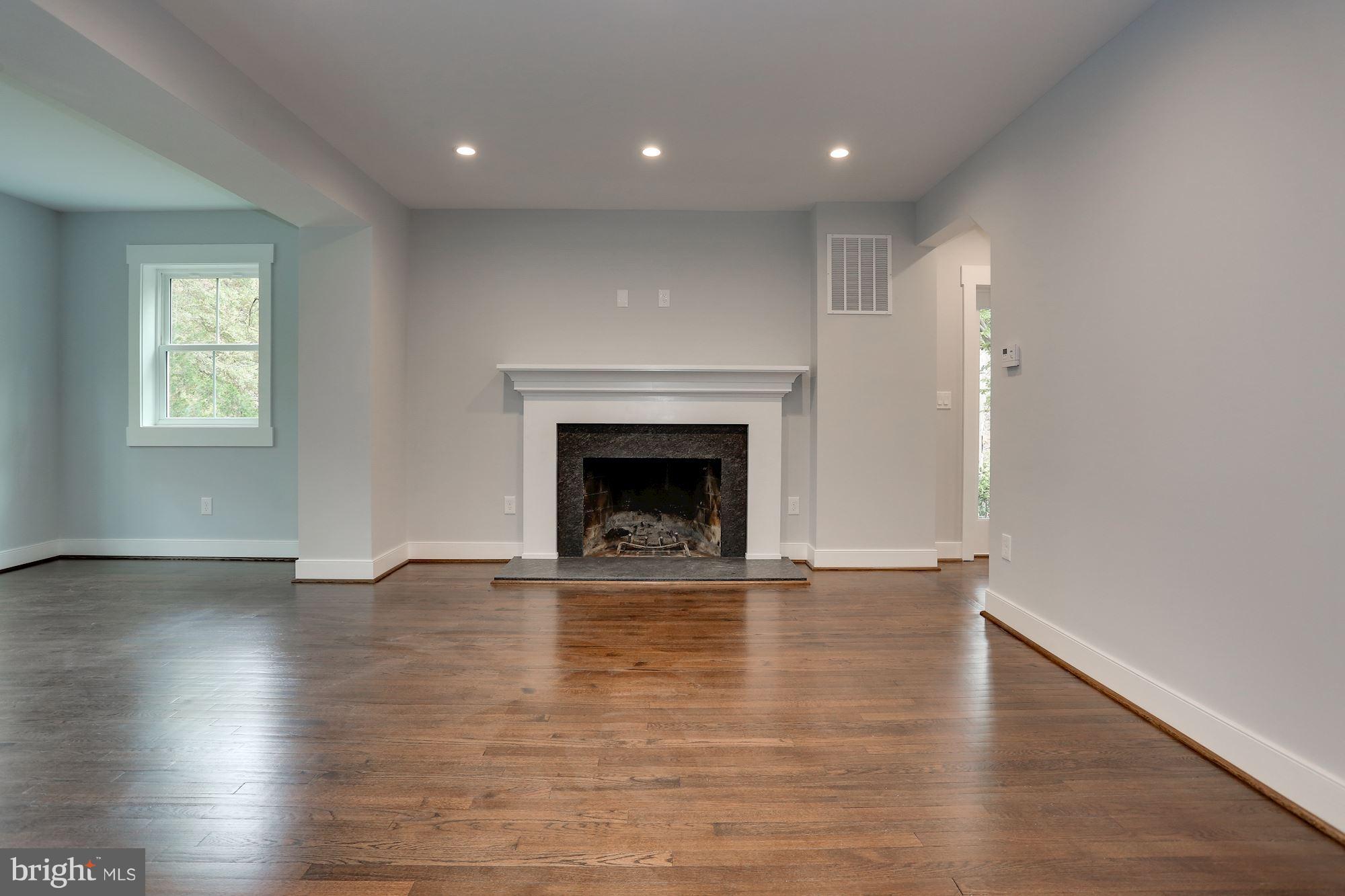 3012 Military Road Northwest Washington, DC 20015 - Photo 8 of 47 Living Room