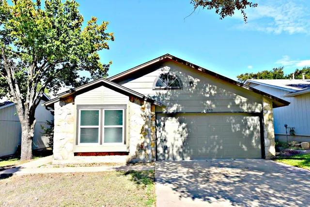 $1,995 | 12719 Acadian Trail, Austin, TX 78727
