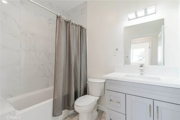 $4,500 | 1961 Waltonia Drive, Unit 104, Montrose, CA 91020