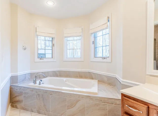 $409,900 | 8855 Camelot Drive, Newburgh, IN 47630