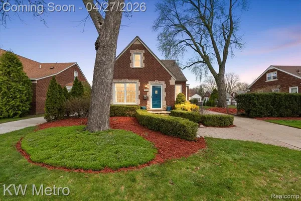 $417,000 | 1830 Stanhope Street, Grosse Pointe Woods, MI 48236