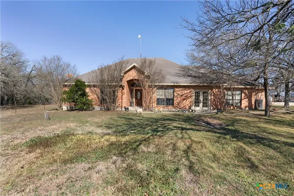 $995,000 | 173 County Road 458A, Thorndale, TX 76577