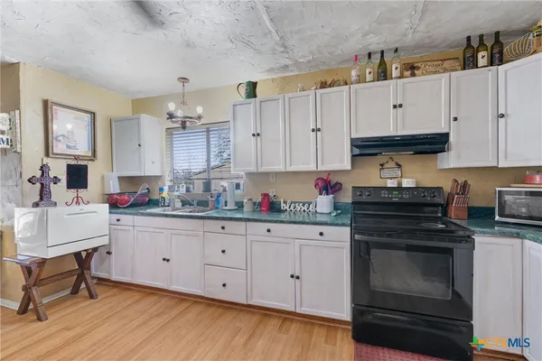 $995,000 | 173 County Road 458A, Thorndale, TX 76577