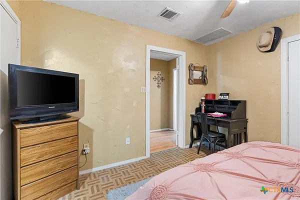 $995,000 | 173 County Road 458A, Thorndale, TX 76577