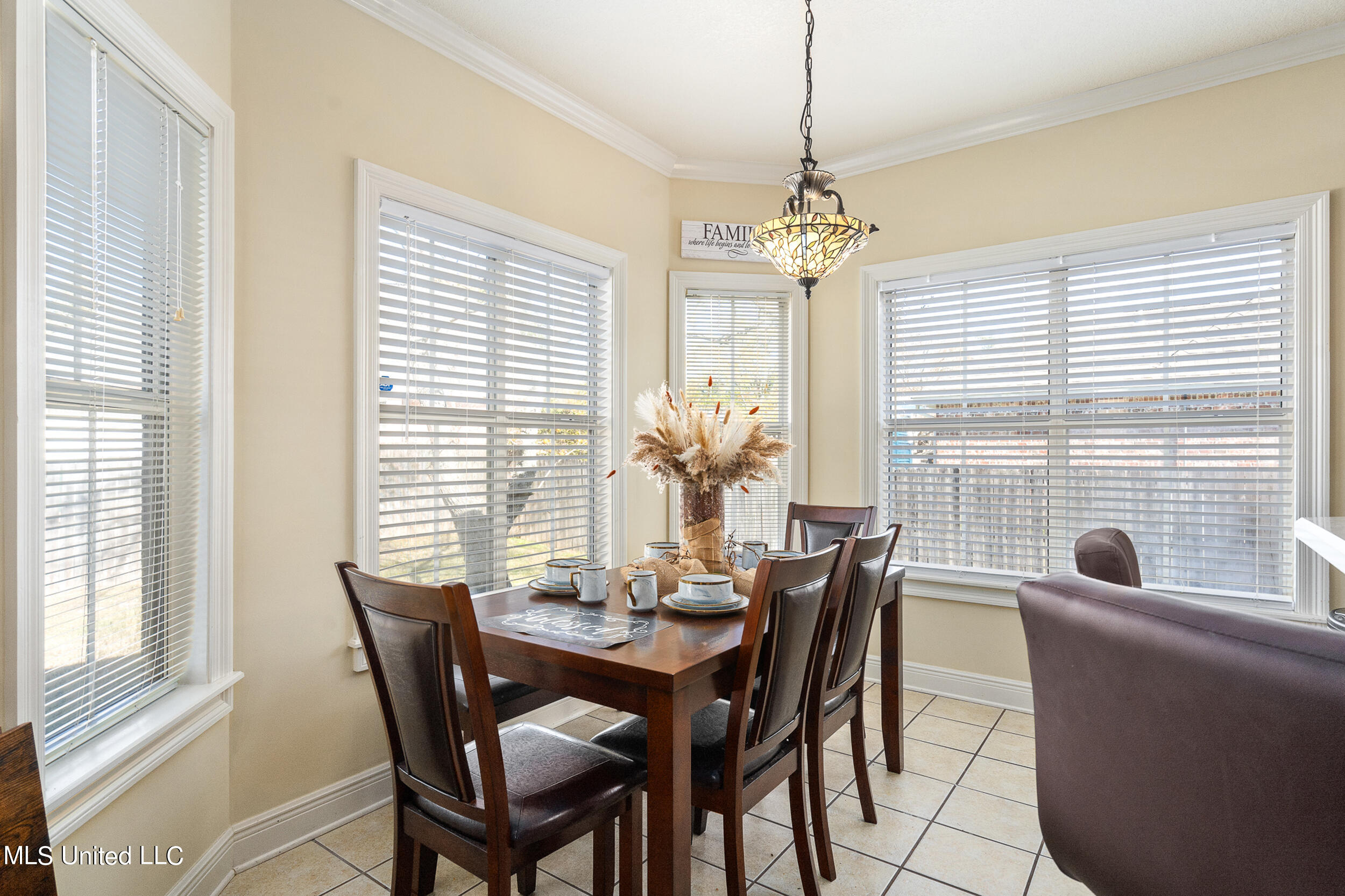2426 Old Bay Road Biloxi, MS 39531 - Photo 14 of 27 Eat in Kitchen
