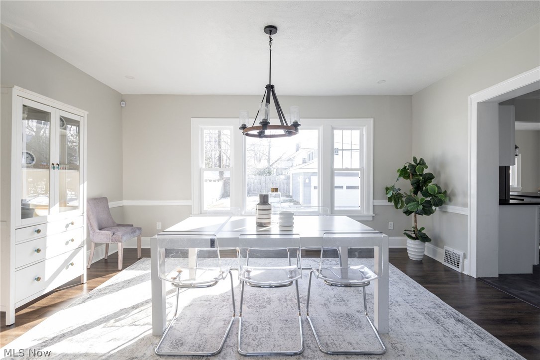 13028 Cedar Road Cleveland, OH 44118 - Photo 15 of 35 Gallery Image 15