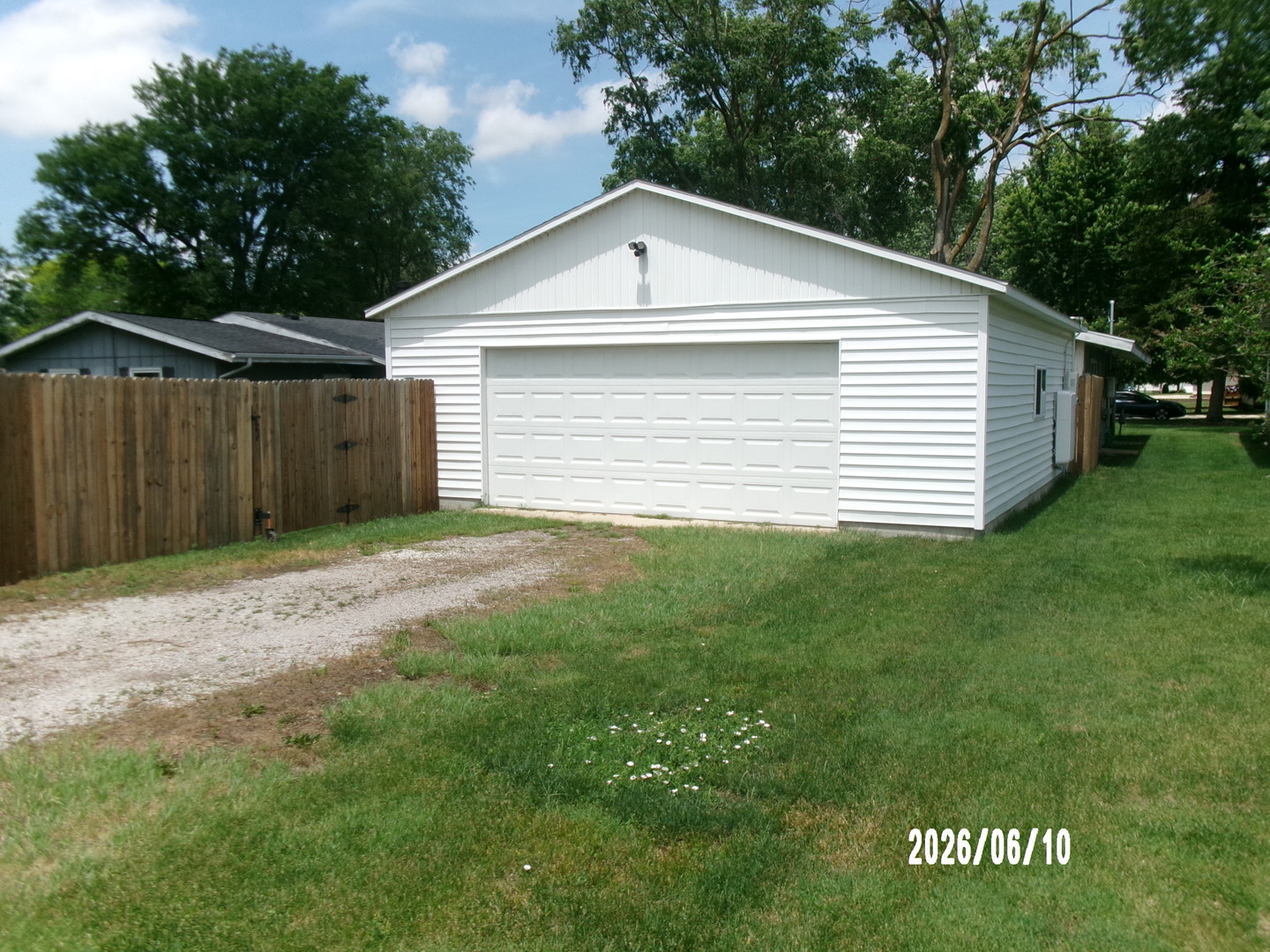 423 West Chestnut Street Hoopeston, IL 60942 - Photo 3 of 6