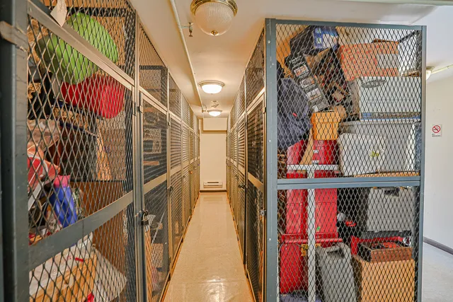 $219,900 | 1111 Pleasant Run Drive, Unit 911, Wheeling, IL 60090