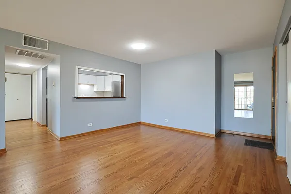 $214,990 | 1111 Pleasant Run Drive, Unit 911, Wheeling, IL 60090