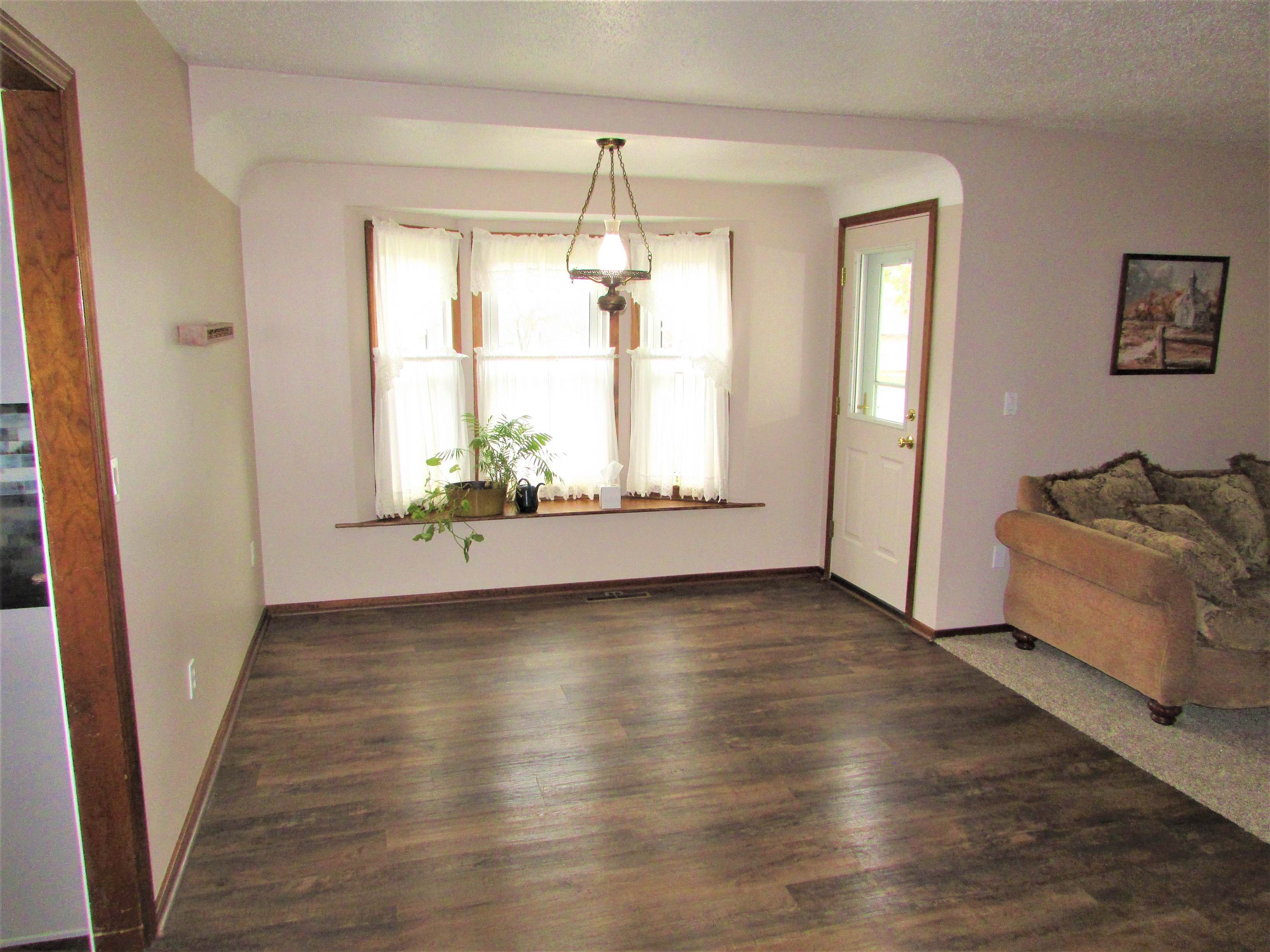 13520 Fenton Fenton, MI 48430 - Photo 24 of 37 50105182-23.JPG