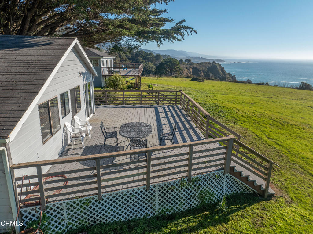 1990 Highway 1 Albion, CA 95410 - Photo 32 of 57 Second Residence
